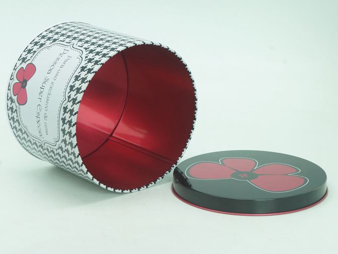 Middle Size Round Tin Can With Lid